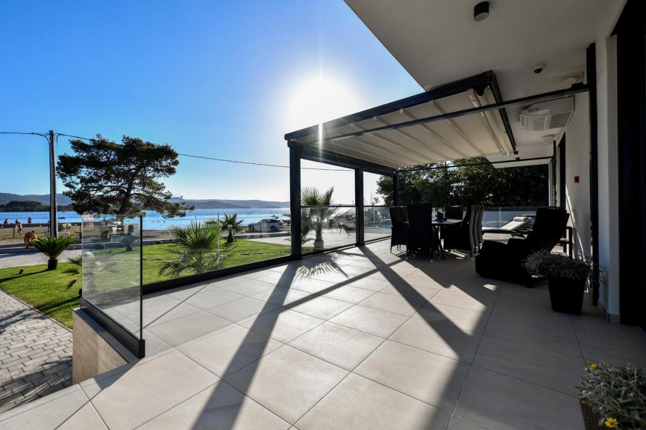 Crowonder Apartments & Rooms Oaza With Heated Swimming Pool And Sauna Turanj Exterior foto
