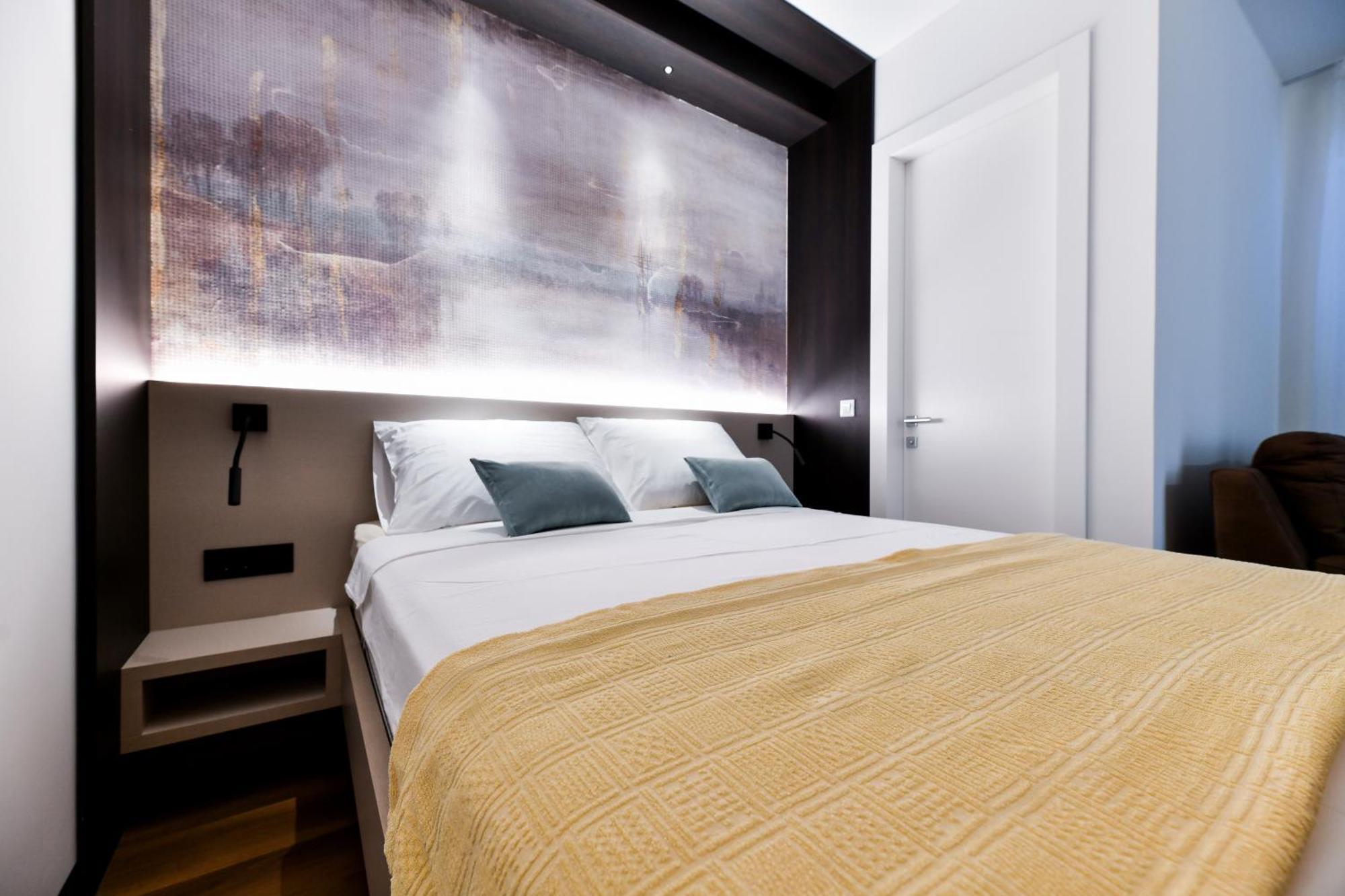 Crowonder Apartments & Rooms Oaza With Heated Swimming Pool And Sauna Turanj Exterior foto